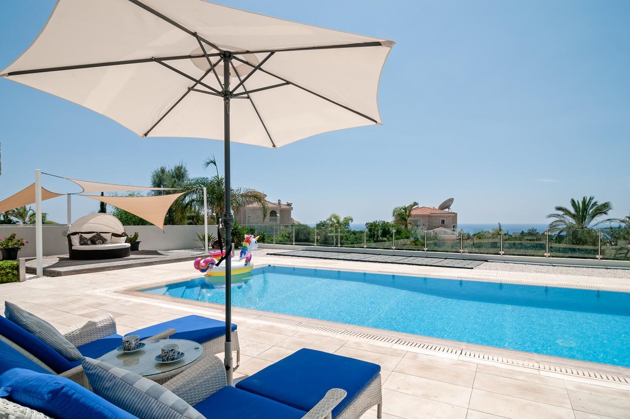Villa Verdi: Luxury Villa With Private Pool Peyia Dış mekan fotoğraf