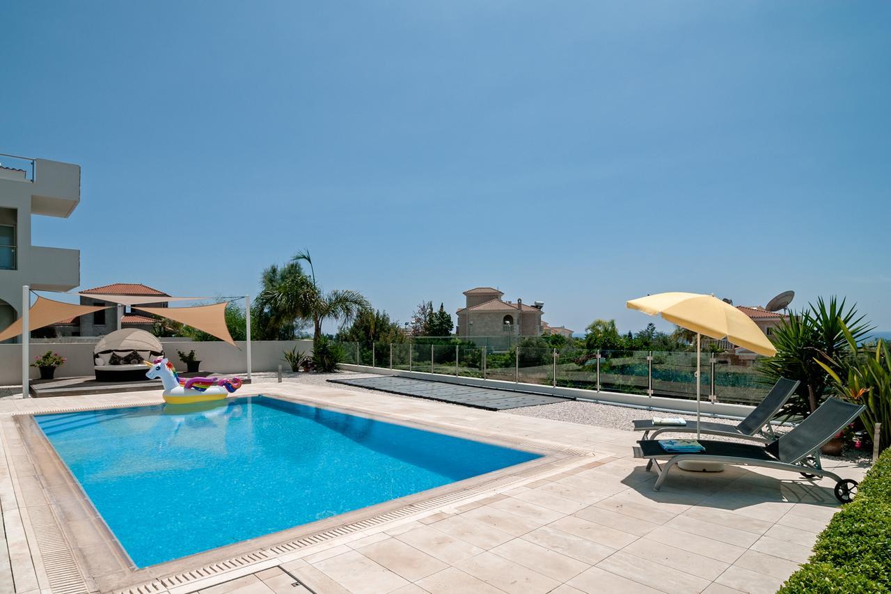 Villa Verdi: Luxury Villa With Private Pool Peyia Dış mekan fotoğraf