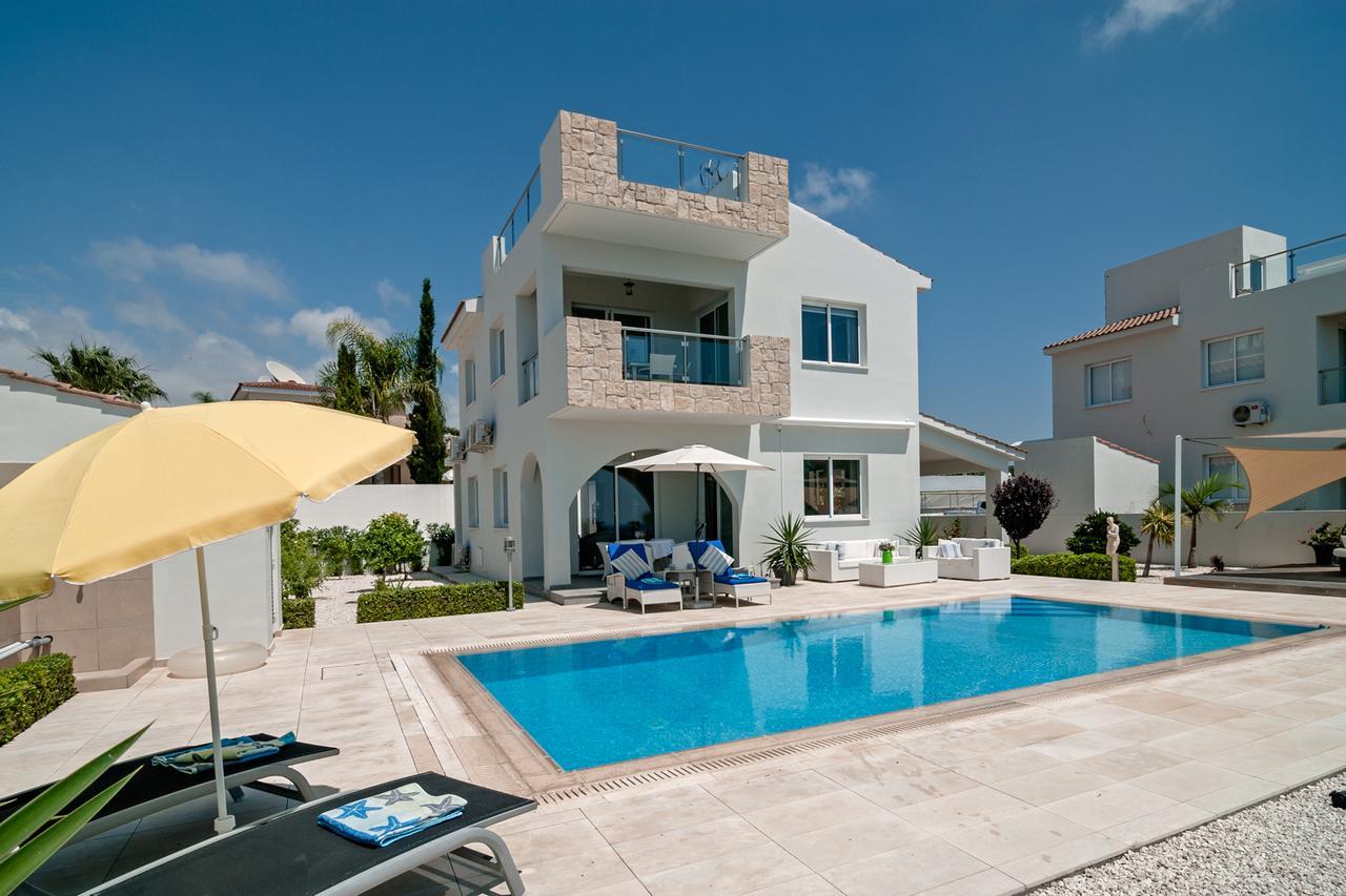 Villa Verdi: Luxury Villa With Private Pool Peyia Dış mekan fotoğraf