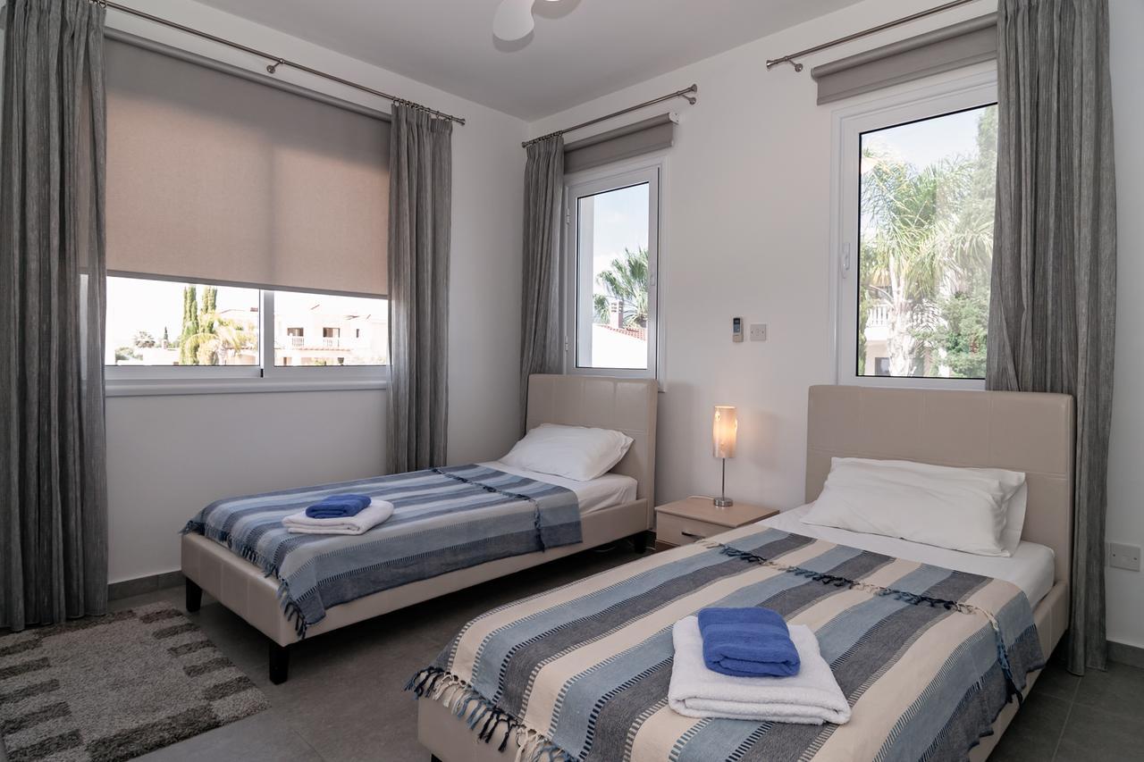 Villa Verdi: Luxury Villa With Private Pool Peyia Dış mekan fotoğraf