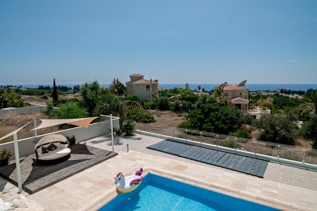 Villa Verdi: Luxury Villa With Private Pool Peyia Dış mekan fotoğraf
